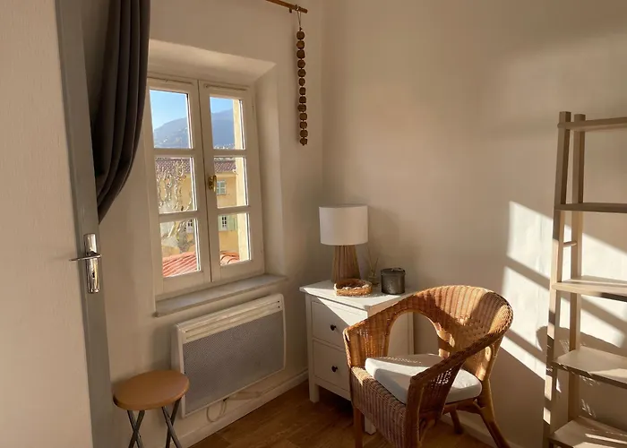 Vue Vieille * Menton